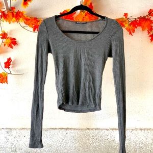 Brandy Melville cropped sweater